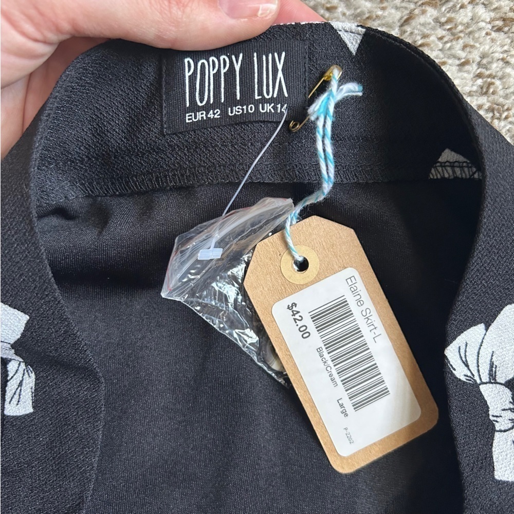 NWT Poppy Lux Elaine Skirt Black White Bow Mini Skirt Preppy Neutral Girlie 10 - Picture 2 of 5